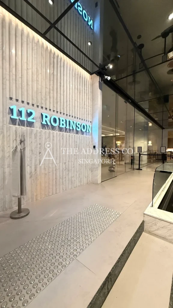 112 Robinson — Photo 3