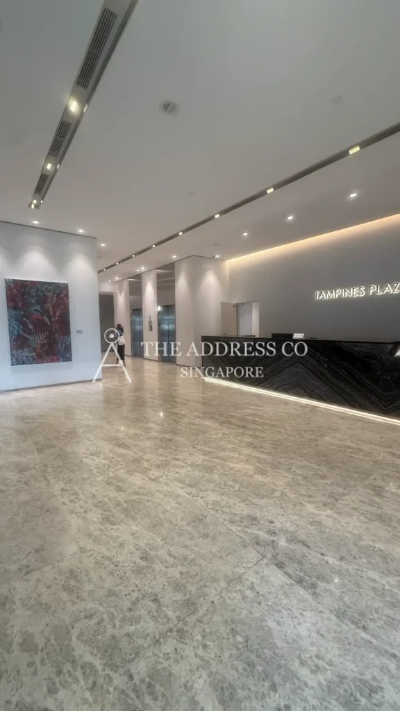 Tampines Plaza — Photo 2