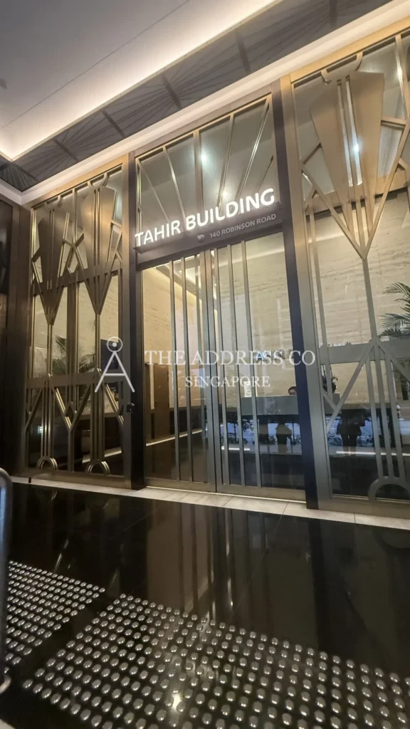 Tahir Building — Photo 3